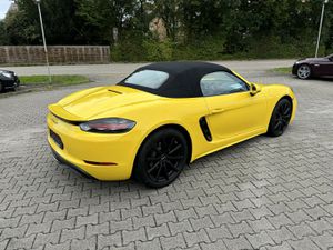 PORSCHE 718 Boxster