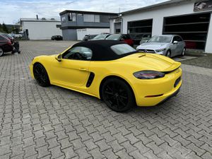 PORSCHE 718 Boxster