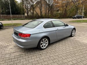 BMW 330 i*Leder,Xenon,Automatik,guter Zustand*