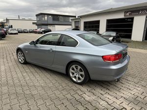 BMW 330 i*Leder,Xenon,Automatik,guter Zustand*