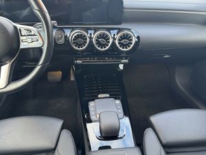 MERCEDES-BENZ CLA 250 4 Matic DCT Coupe*Leder,Navi,Automatik*