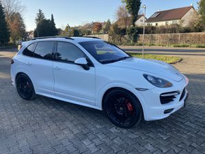 PORSCHE Cayenne GTS*PDCC,Luft,Pano,Kamera,el.AHK,2.Hand*