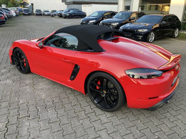 PORSCHE Boxster