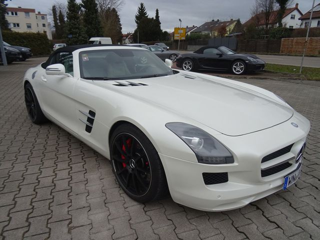 MERCEDES-BENZ SLS AMG