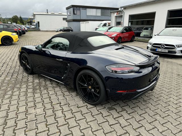 PORSCHE 718 Boxster