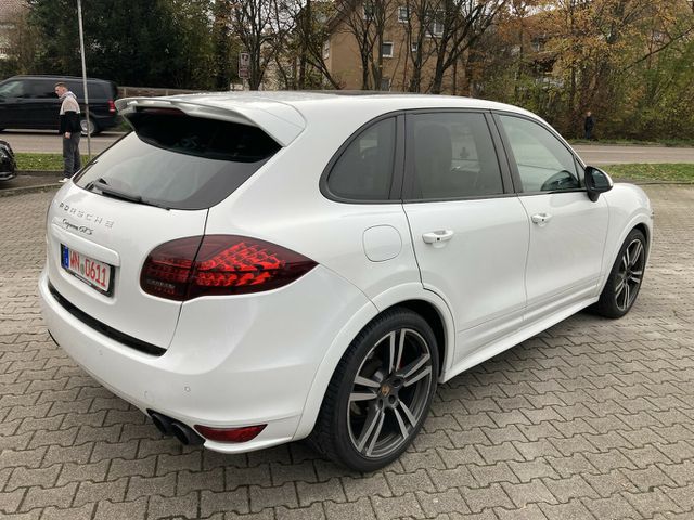 PORSCHE Cayenne GTS*21'' Alu,Rear Seat,Chrono,PDLS,Kamera