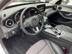 MERCEDES-BENZ C 180 T-Modell Avantgarde Distronic Kamera AHK LED