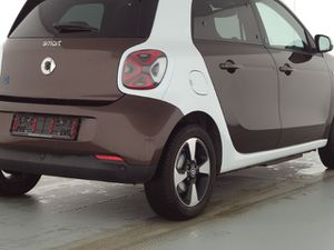 SMART forfour EQ Passion Exclusive 22kW LED Kamera