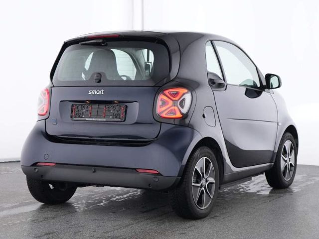 SMART fortwo EQ Passion Exclusive 22kW JBL LED Kamera