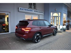 BMW iX3 Impressive Pano Abstandstempomat HUD Leder