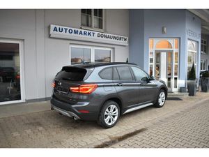 BMW X1 sDrive20i Aut. xLine Navi PanoDach AHK Leder