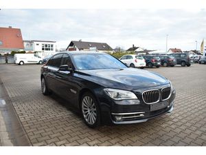 BMW 750 Ld xDrive Lang Glasdach Softclose HUD