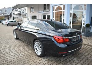 BMW 750 Ld xDrive Lang Glasdach Softclose HUD