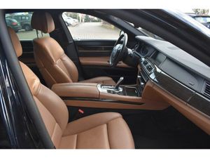 BMW 750 Ld xDrive Lang Glasdach Softclose HUD