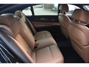 BMW 750 Ld xDrive Lang Glasdach Softclose HUD