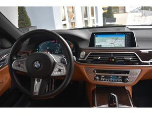 BMW 730 d xDrive M-Paket Glasdach Standhzg Laser