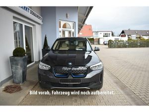 BMW iX3 Impressive Pano Abstandstempomat Sportfahrw