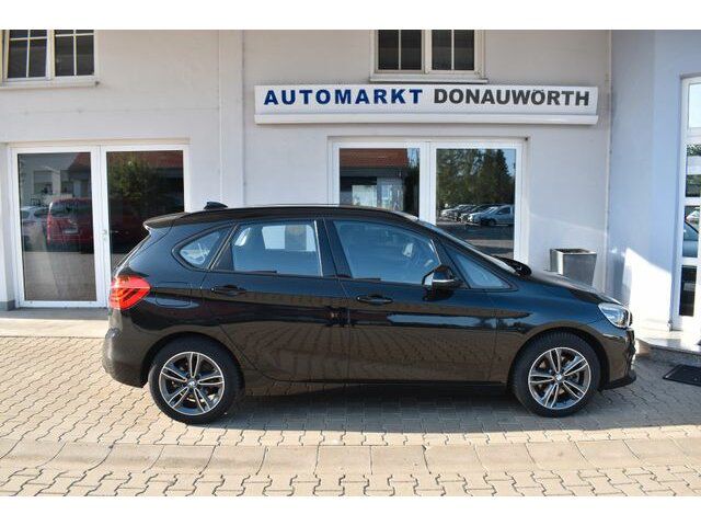 BMW 220 d xDrive Active Tourer Aut. Sport Line Navi