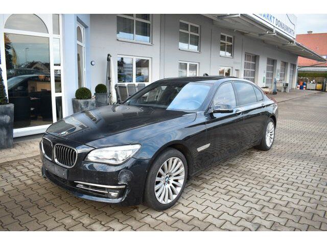 BMW 750 Ld xDrive Lang Glasdach Softclose HUD