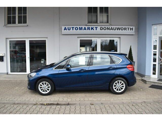 BMW 220 Active Tourer 220i Active Tourer Aut. Advantage Navi HiFi LED