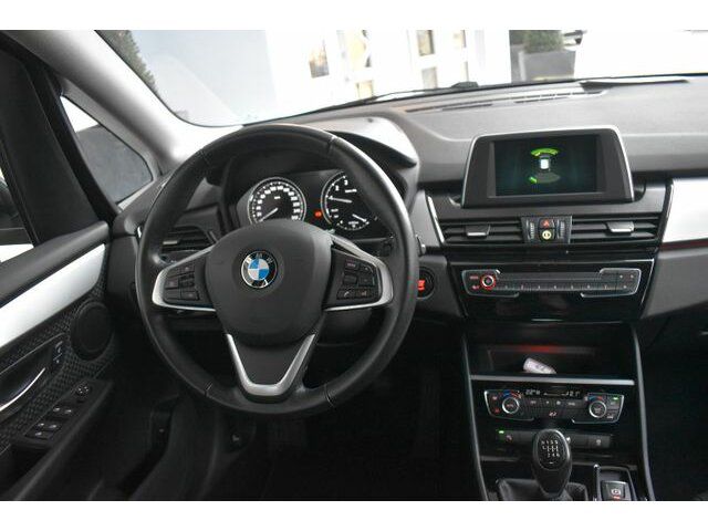 BMW 218 Active Tourer 218i Active Tourer Advantage PDC LED GRA LM