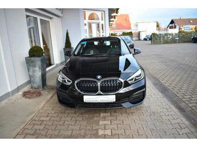 BMW 118 i Advantage Navi Sitzhzg Tempomat LM 17'' LED