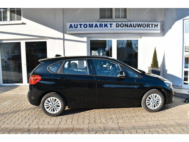 BMW 218 Active Tourer 218i Active Tourer Advantage Navi Sitzhzg GRA