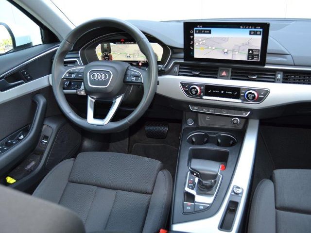 AUDI A4 35 TFSI S-tronic Advanced LED/PANORAMA/NAVI+VZE/VIRTUAL-COCKPIT/TOUR/KLIMA