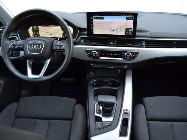 AUDI A4 35 TFSI S-tronic Advanced LED/PANORAMA/NAVI+VZE/VIRTUAL-COCKPIT/TOUR/KLIMA