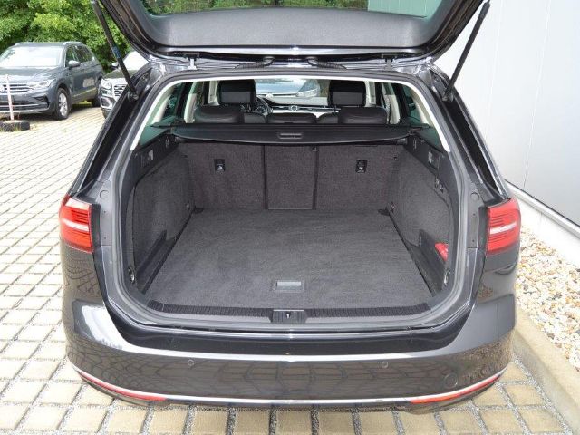 VW Passat Variant