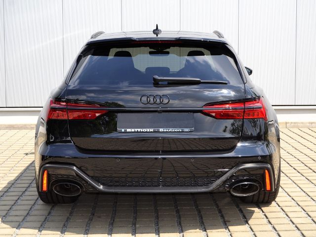 AUDI RS6 4.0 TFSI VOLL/DYNAMIK-PLUS/KERAMIK/AHK/PANORAMA/STAND-HZ/22-ZOLL+DRC/MATRIX/DESIGN