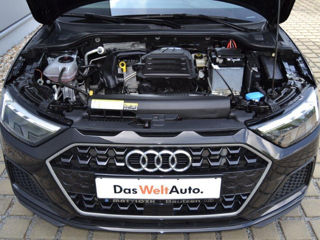 AUDI A1 30 TFSI Advanced LED/NAVI/VIRTUAL-COCKPIT/GRA/APS/SHZ/CLIMATRONIC/16-ZOLL