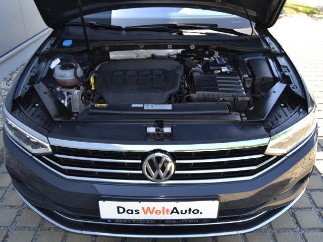 VW Passat Variant