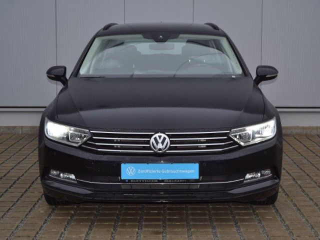 VW Passat Variant