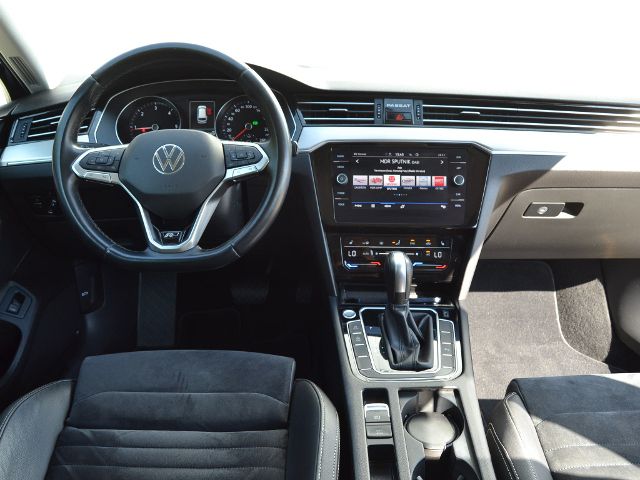 VW Passat Variant