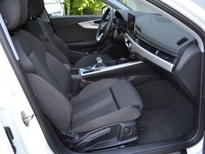 AUDI A4 35 TFSI S-tronic Advanced LED/PANORAMA/NAVI+VZE/VIRTUAL-COCKPIT/TOUR/KLIMA