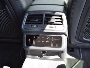 AUDI A7 50 TDI quattro S-line/OPTIK-SCHWARZ/AHK/LUFT/STAND-HZ/MATRIX/B&O/NAVI+RFK