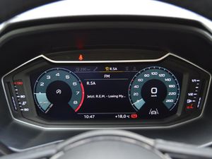 AUDI A1 30 TFSI Advanced LED/NAVI/VIRTUAL-COCKPIT/GRA/APS/SHZ/CLIMATRONIC/16-ZOLL