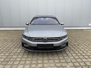 VW Passat Variant 2.0 TDI 240 PS 4M DSG R-Line VOLL/ELEGANCE/PANORAMA/AHK/19-ZOLL+DCC/MATRIX/NAVI