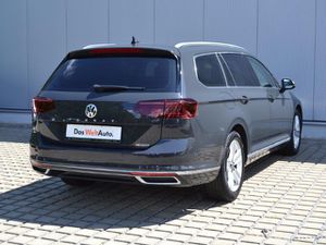 VW Passat Variant