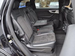 AUDI SQ7 4.0 TDI quattro LUFT+ALLRADLENK./STAND-HZ/MATRIX/HUD/NACHTSICHT/BOSE/NAVI/AVC/TECHNOLOGY-SELECTION/2