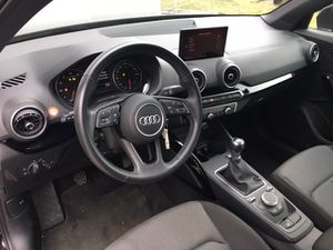 AUDI Q2 Sport 30 TFSI LED/17-ZOLL/NAVI+SOUND/GRA/APS/KLIMAAUTOMATIK/SHZ/TEL.-VORB.