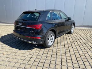 AUDI Q5 40 TDI quattro S-tronic AHK/MATRIX/NAVI/AVC/18-ZOLL/GRA/APS/ELEKTR.-HKL.