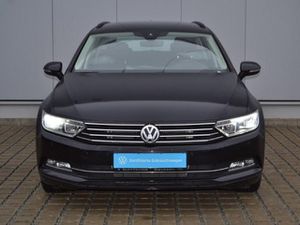 VW Passat Variant