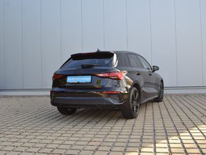 AUDI A3 35 TFSI S-tronic S line AHK/OPTIK-SCHWARZ/18-ZOLL/LED/NAVI/AVC/GRA/APS/CLIMATRONIC/SHZ