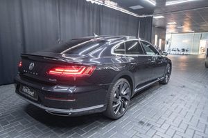 VW Arteon 2.0 TDI R-Line 4Motion /Pano/ACC/LED