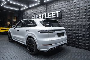 PORSCHE Cayenne Sport-Design Bose PASM Pano Carbon