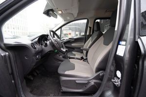 FORD Tourneo Courier 1.0 EcoBoost EU6 Titanium