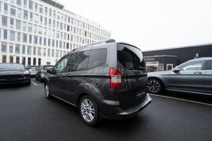 FORD Tourneo Courier 1.0 EcoBoost EU6 Titanium