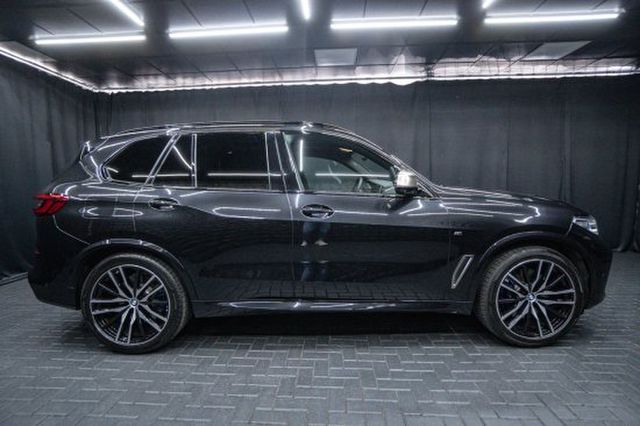 BMW X5 M50